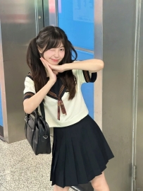 學生妹  顔顔 158cm/44kg/Bcup/19歲