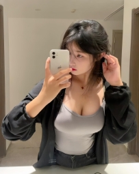 小小 165cm 25歲 F奶 48kg  （奶茶妹）