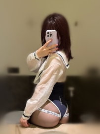 洛洛 156.C.45.20歲  在校學生妹