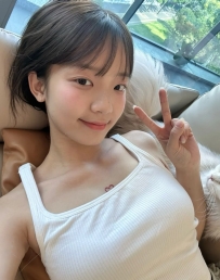 小妞 160cm C 46 20歲